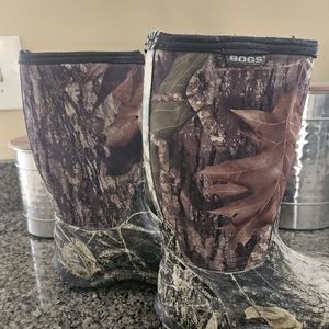 Bogs Kids' Classic II Mossy Oak Boots Sz 2 Youth